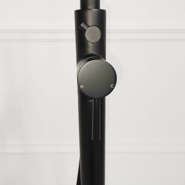  WOODBRIDGE F0006BLRD Contemporary Single Handle Floor Mount Freestanding Tub Filler Faucet with Hand shower in Matte Black Finish._10380