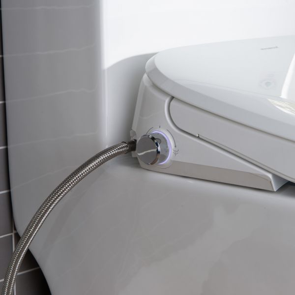 WOODBRIDGE T-0044 One Piece 1.1GPF/1.6 GPF Dual Flush Elongated Toilet with Advance Smart Bidet Bidet in White_7968