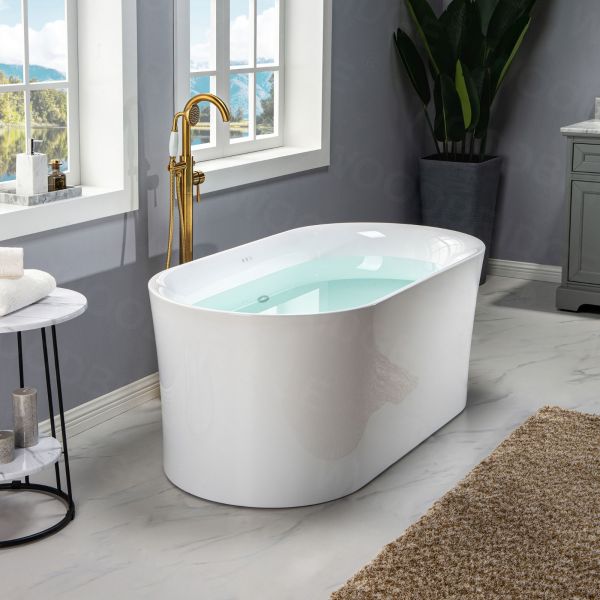 ᐅ【WOODBRIDGE 67" Contemporary Freestanding Acrylic Air Bubble Soaking