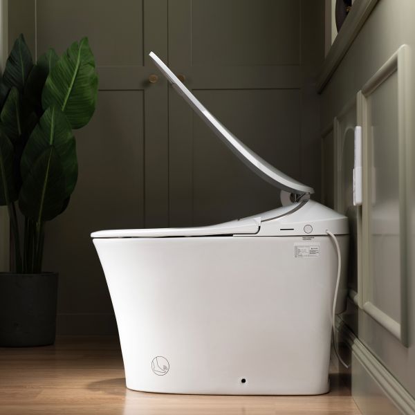  WOODBRIDGE LT610 One Piece Elongated Smart Toilet Bidet with Massage Washing, Auto Open and Close Seat and Lid, Auto Flush, Heated Seat and Integrated Multi Function Remote Control, White_11624
